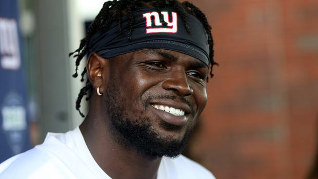 Jabrill Peppers talking to reporters while with the Giants.